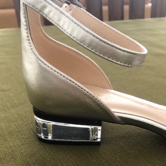 🌻 Nine West Volor Block-Heel Sandals 🌻 - Picture 4 of 8